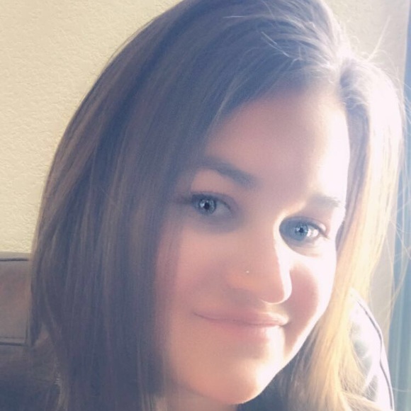 Meet your Posher, Jena - Picture 1 of 1